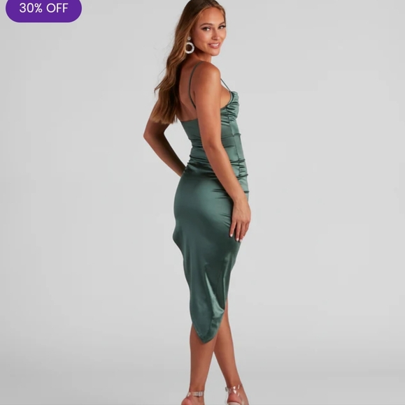 Beautiful Windsor dress. Only used once - Picture 2 of 4